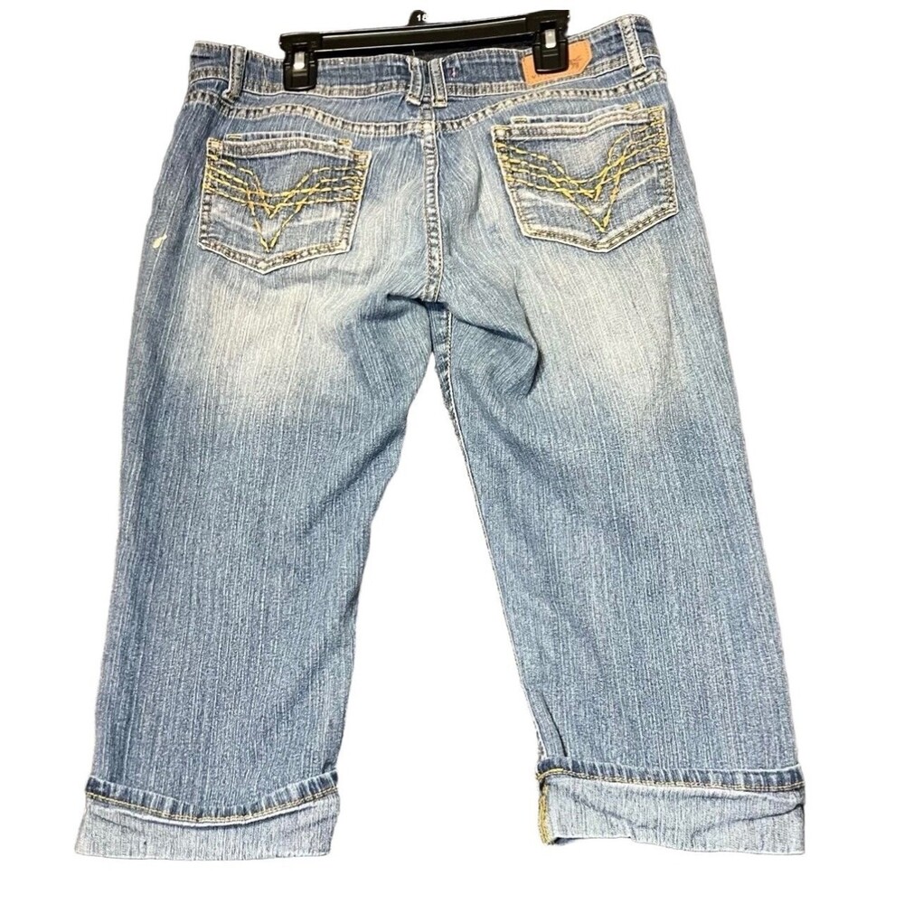 Vigoss Cuffed Hem Capri Jeans Womens Size 7 Blue Denim Distressed Casual - Picture 3 of 16